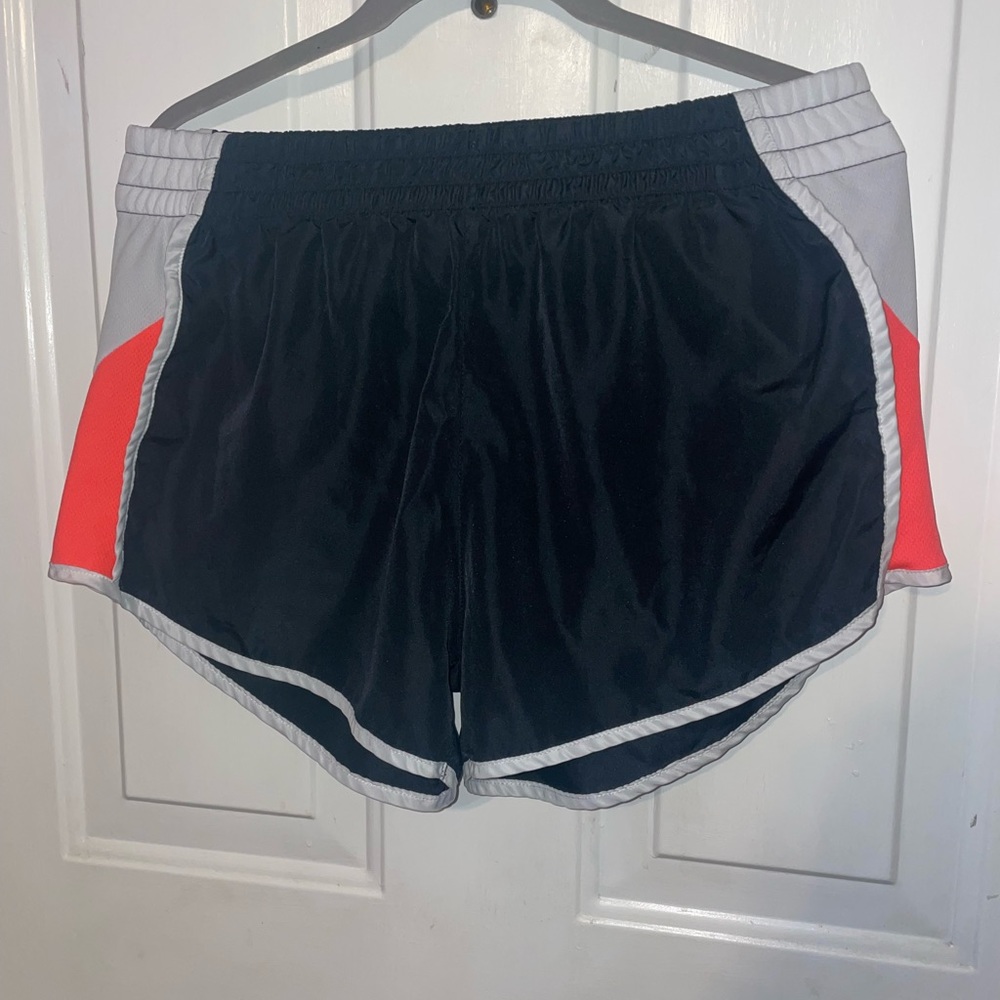 Women’s Athletic Shorts XL